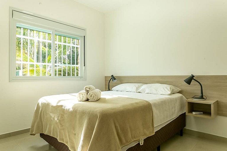 Moderno apart. com A/C e sacada