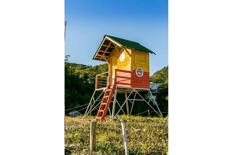 Casa com suíte perto da praia