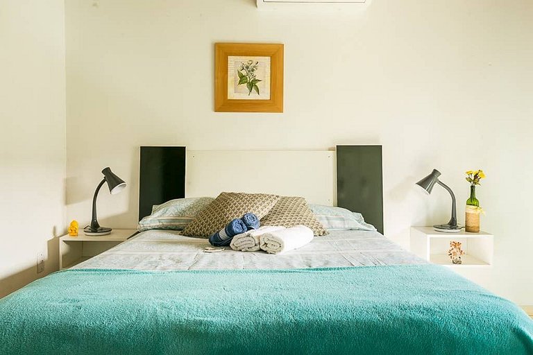 2 sacadas, muito completo, perto de tudo