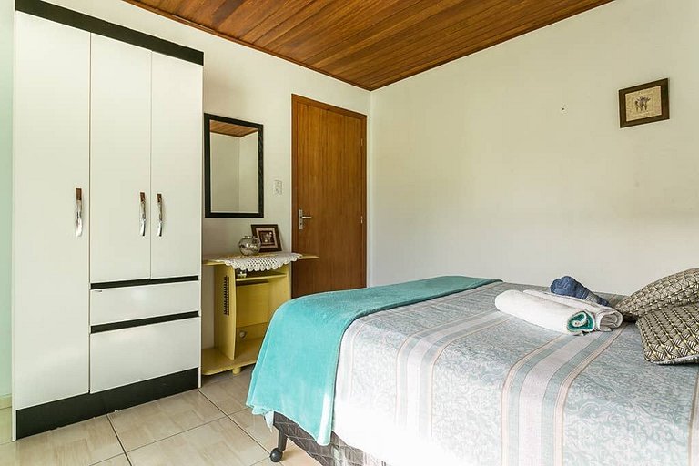 2 sacadas, muito completo, perto de tudo