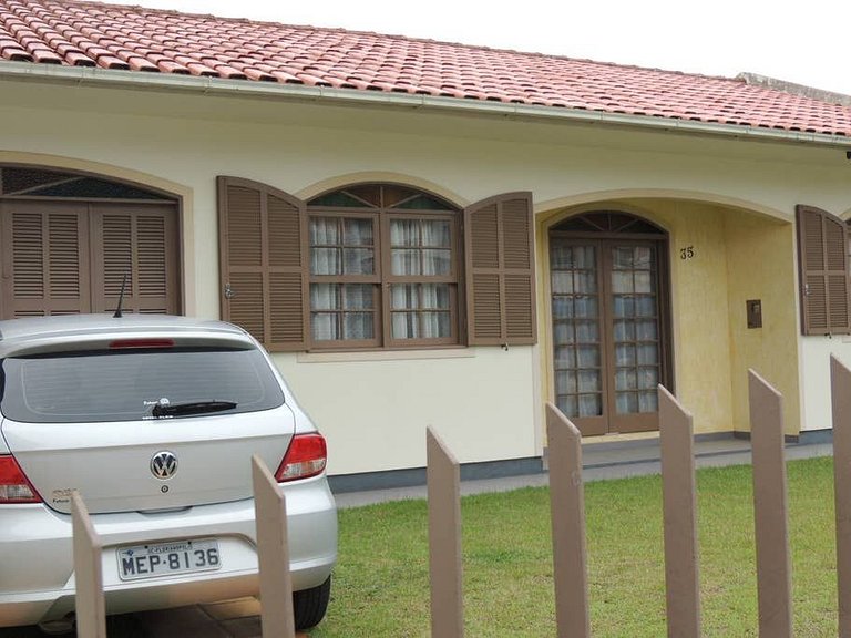 Casa confortável a 150m da praia
