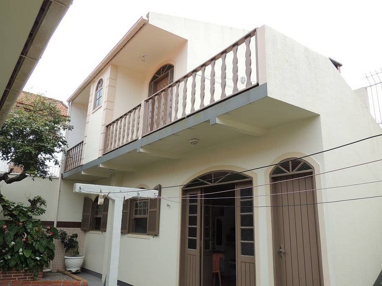 Casa confortável a 150m da praia