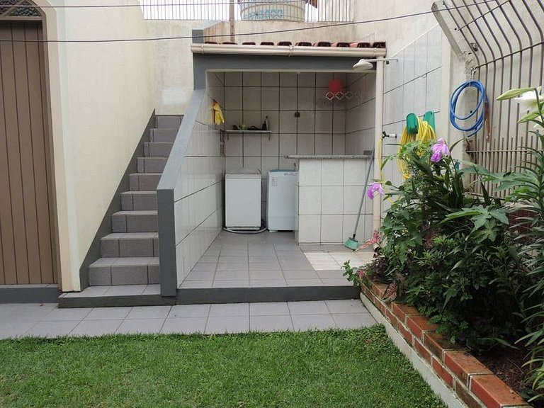 Casa confortável a 150m da praia