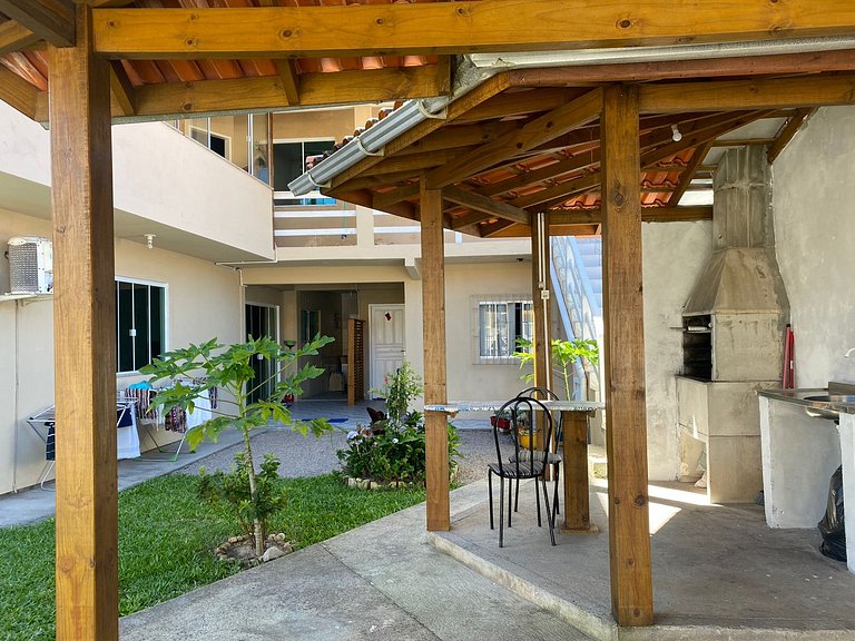 Apartamento Térreo 150 metros da Praia