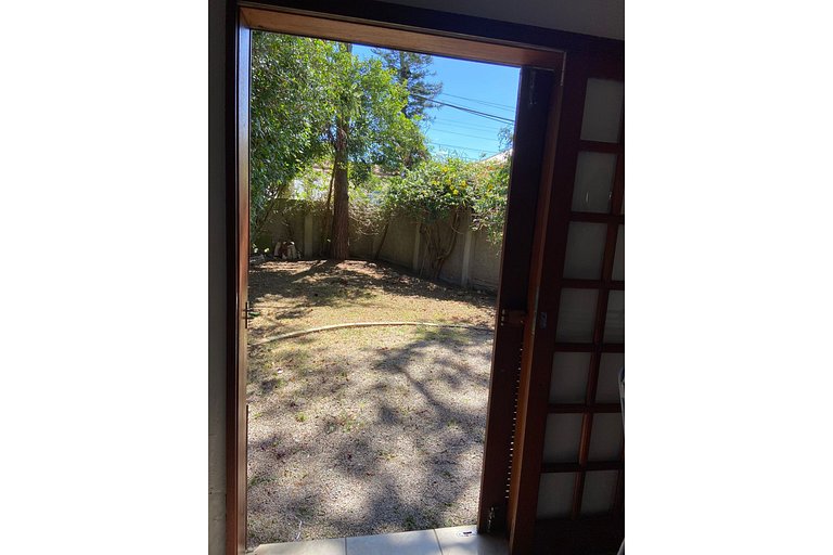 Loft frente ao canal em meio a natureza