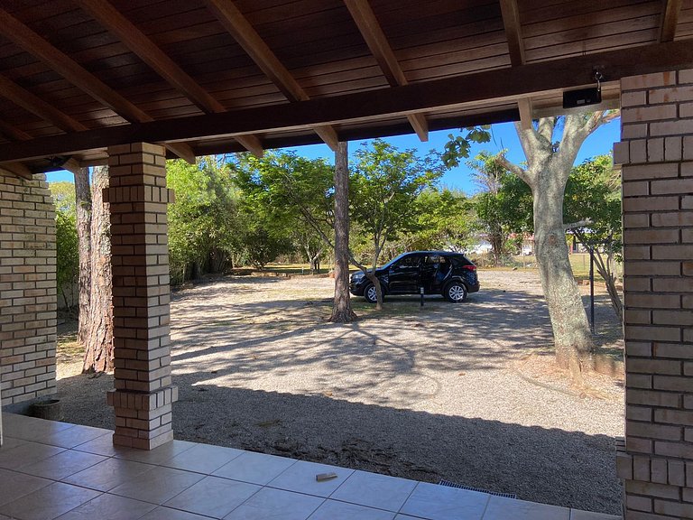 Loft frente ao canal em meio a natureza