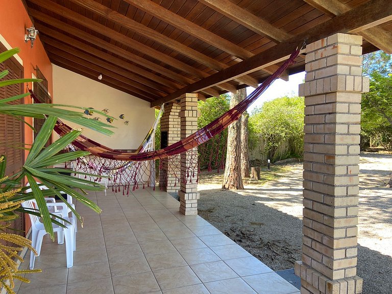 Loft frente ao canal em meio a natureza