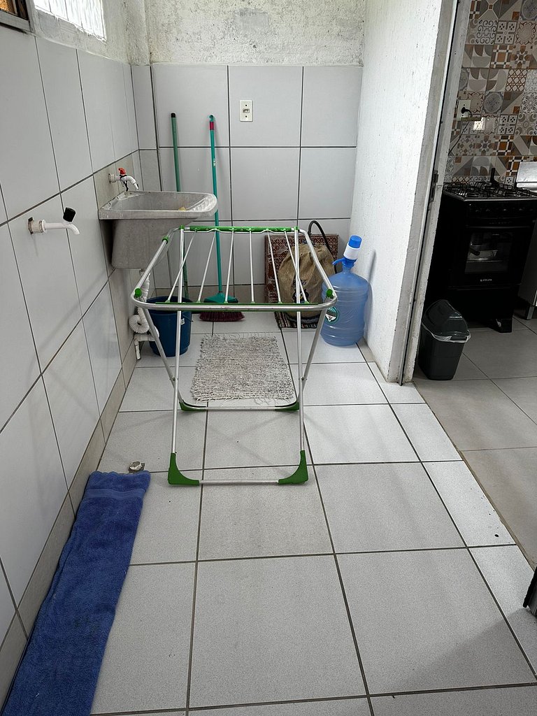 Ampla casa térrea, WiFi, estacionamento e segurança