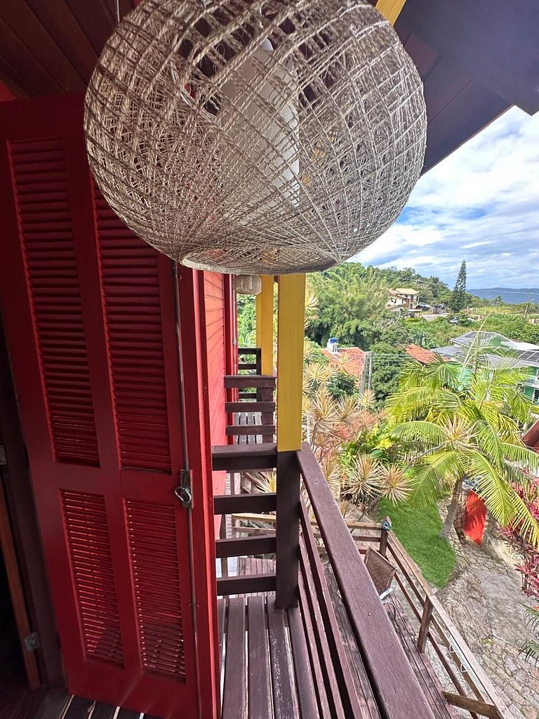 Piscina e vista para a Lagoa, 800m. da praia Mole