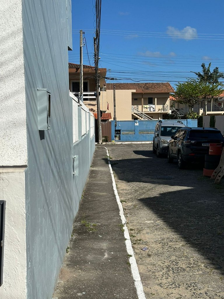 Bem próximo da praia, com desconto!