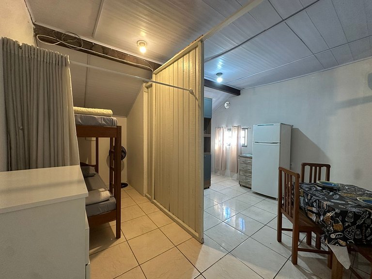 Bem próximo da praia, com desconto!