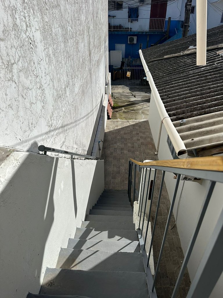 Bem próximo da praia, com desconto!