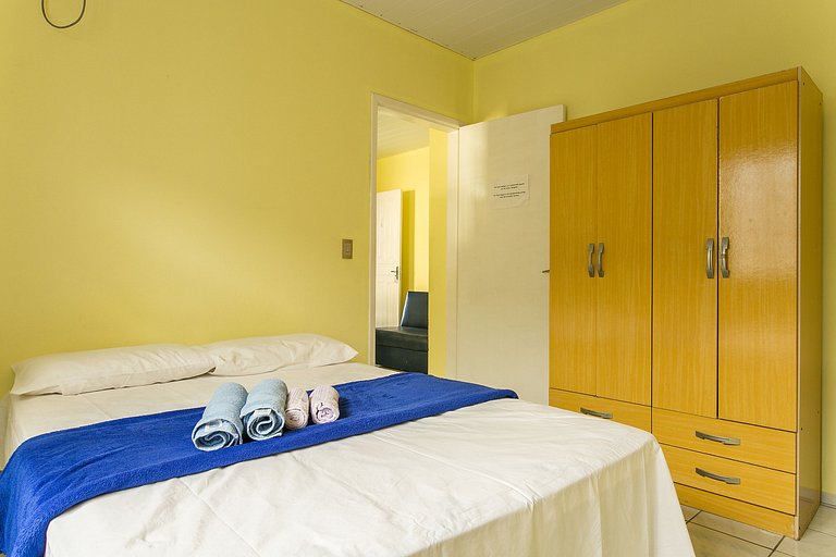 Apart 200m da praia, estacionamento, A/C