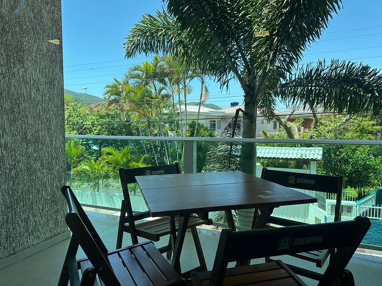 Novo apart com sacada